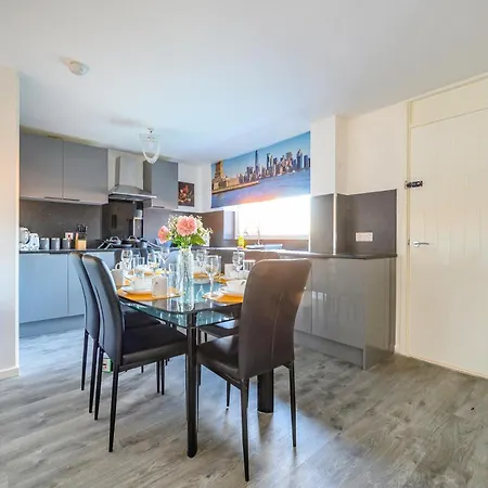 Kwatera prywatna -rags- For Your Relaxed, Cosy Stay, Free Parking *