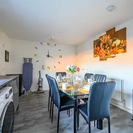 -rags- For Your Relaxed, Cosy Stay, Free Parking * Leeds (West Yorkshire)