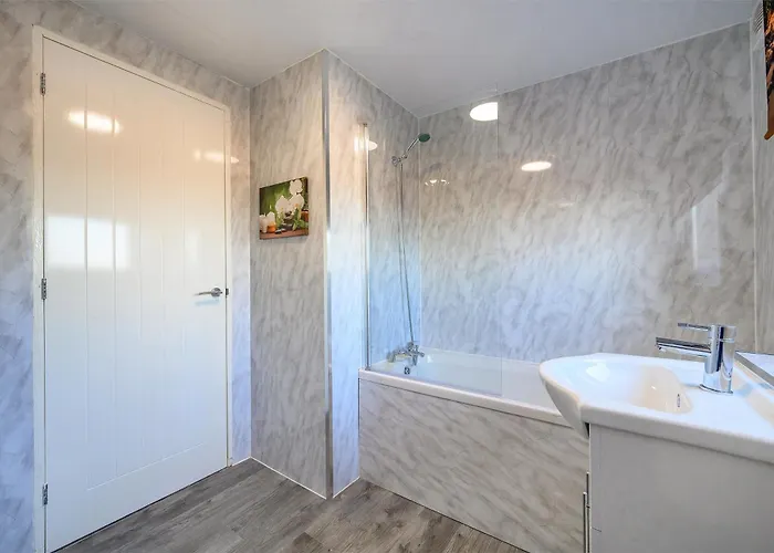 -rags- For Your Relaxed, Cosy Stay, Free Parking Homestay szállás *